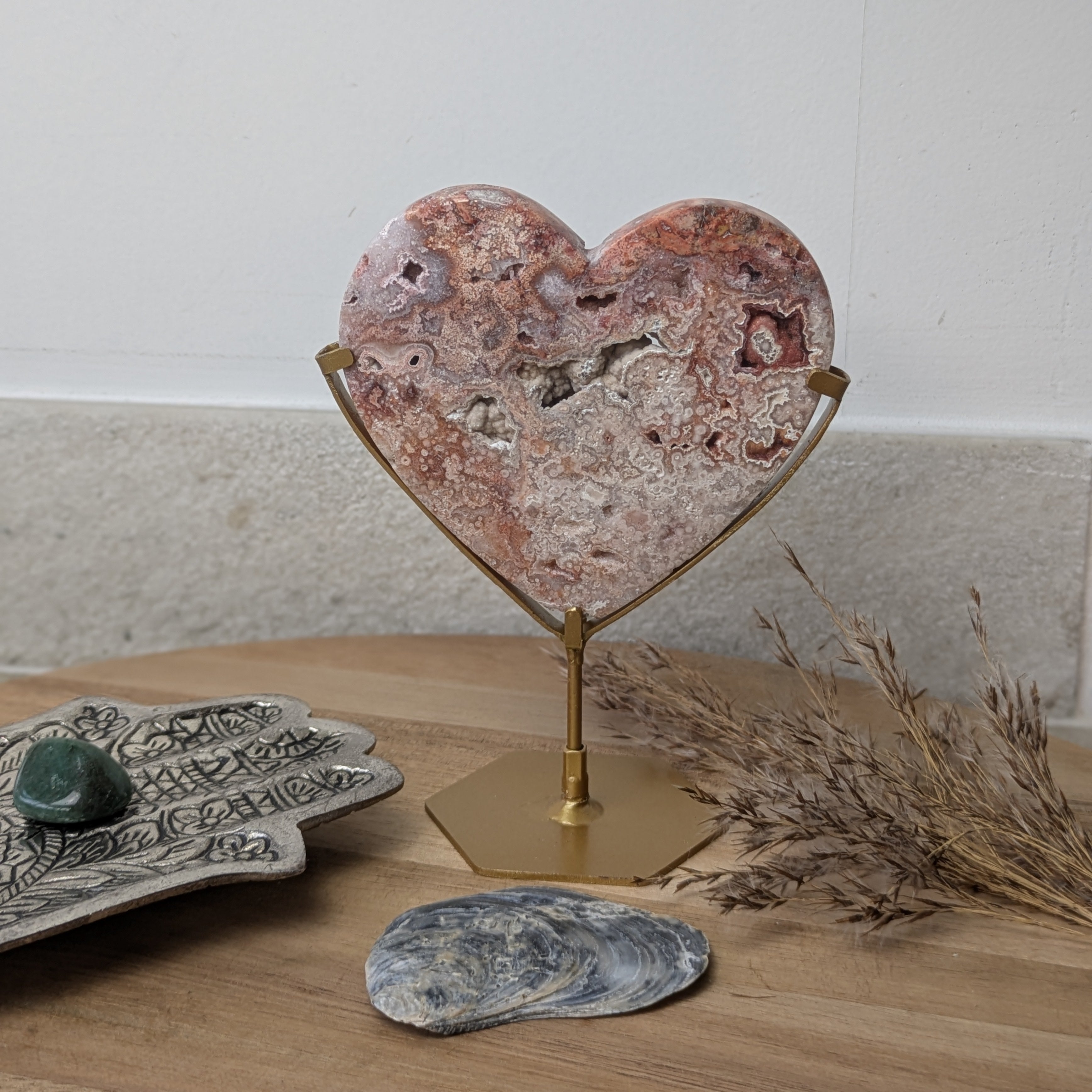 Roze crazy lace agaat hart op standaard | Marga Jacobs