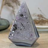 Agaat met natuurlijke insluitsels | 152 g (Brazilië) – curated crystal by Marga Jacobs | rust, symboliek en intuïtieve zelfzorg