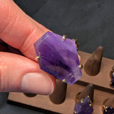 Amethist ring 3 – curated crystal by Marga Jacobs | rust, symboliek en intuïtieve zelfzorg