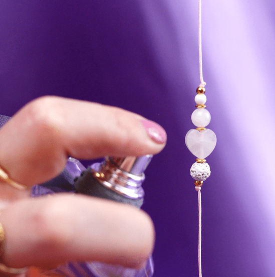 Armband 'Loved one' ~ Uchu Reminders – curated crystal by Marga Jacobs | rust, symboliek en intuïtieve zelfzorg