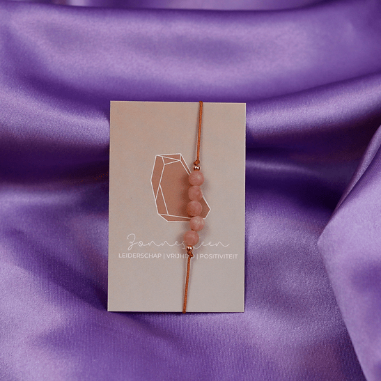 Armbanden basic ~ Uchu Reminders – curated crystal by Marga Jacobs | rust, symboliek en intuïtieve zelfzorg