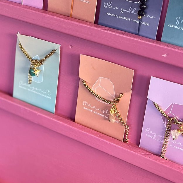 Armbanden luxe edelsteen (round) ~ Uchu Reminders – curated crystal by Marga Jacobs | rust, symboliek en intuïtieve zelfzorg