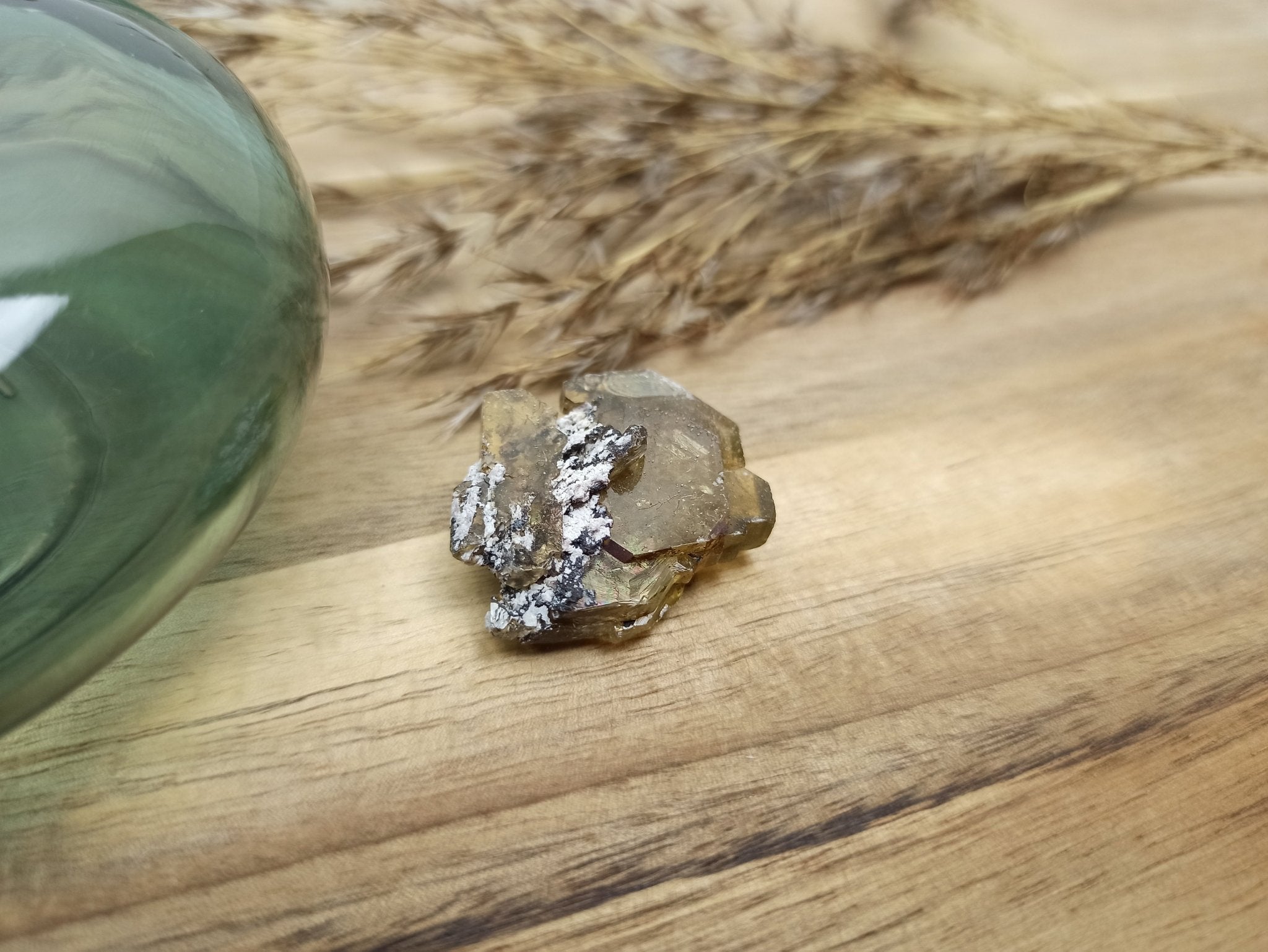 Bariet | ruw – curated crystal by Marga Jacobs | rust, symboliek en intuïtieve zelfzorg
