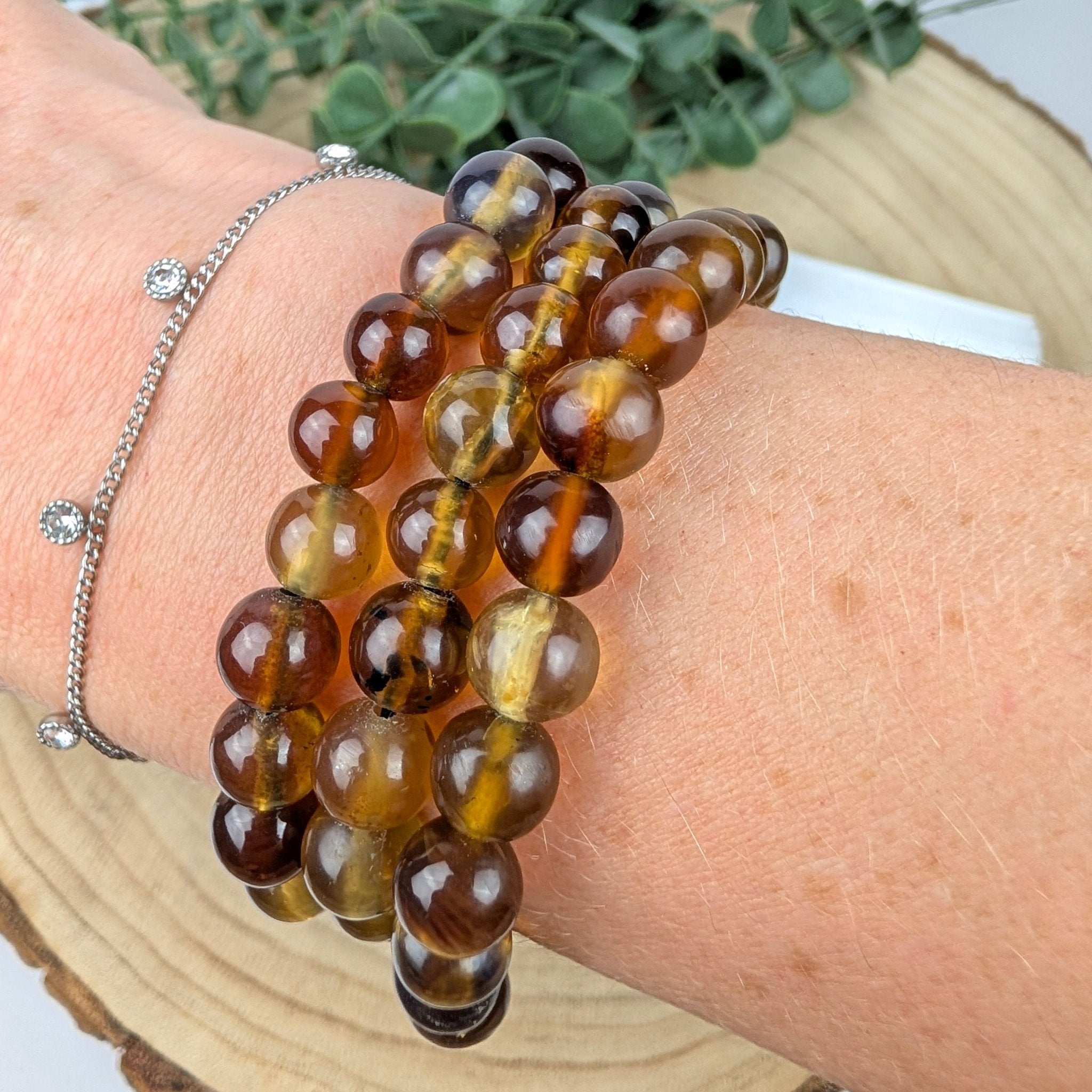 Barnsteen armband 8 mm – curated crystal by Marga Jacobs | rust, symboliek en intuïtieve zelfzorg