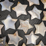Bloemagaat ster – curated crystal by Marga Jacobs | rust, symboliek en intuïtieve zelfzorg