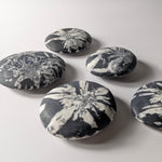 Chrysanthemum Stone palmsteen – bijzondere edelsteen, zorgvuldig gekozen door Marga Jacobs
