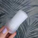 Crystal Deo | Zoutsteen Deodorant – bijzondere edelsteen, zorgvuldig gekozen door Marga Jacobs