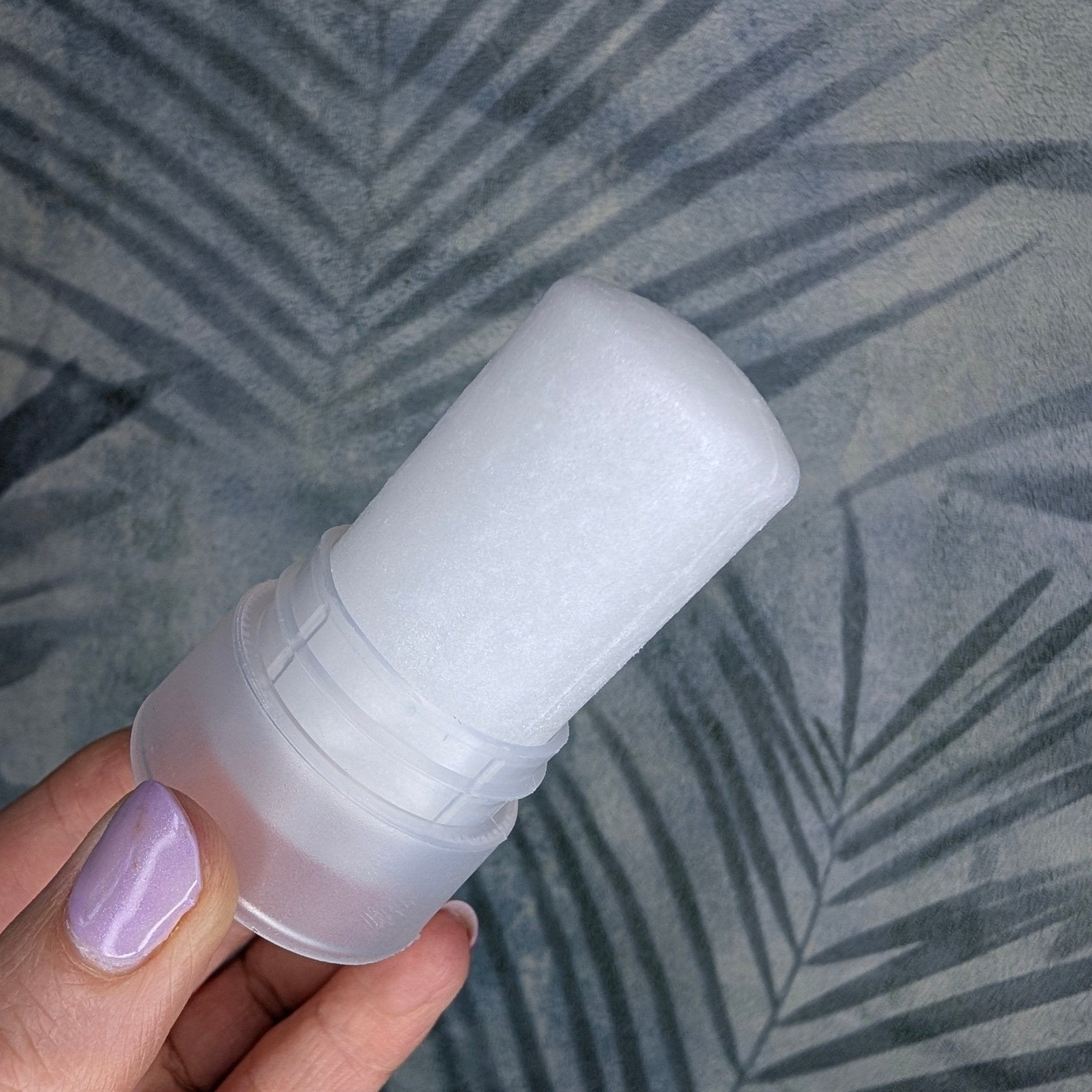 Crystal Deo | Zoutsteen Deodorant – bijzondere edelsteen, zorgvuldig gekozen door Marga Jacobs