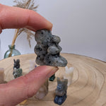 Edelsteen elfje – curated crystal by Marga Jacobs | rust, symboliek en intuïtieve zelfzorg