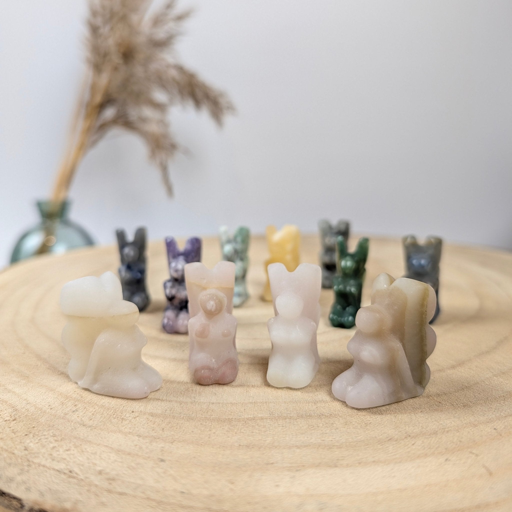 Edelsteen elfje – curated crystal by Marga Jacobs | rust, symboliek en intuïtieve zelfzorg
