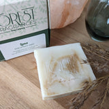 Edelsteenzeep Luna | Maansteen – curated crystal by Marga Jacobs | rust, symboliek en intuïtieve zelfzorg