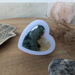 Mosagaat nachtlampje ~ Hartje – curated crystal by Marga Jacobs | rust, symboliek en intuïtieve zelfzorg