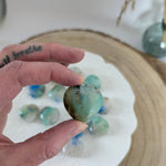Quantum quattro hartje – curated crystal by Marga Jacobs | rust, symboliek en intuïtieve zelfzorg