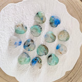 Quantum quattro hartje – curated crystal by Marga Jacobs | rust, symboliek en intuïtieve zelfzorg
