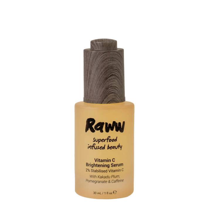 RAWW Vitamin C Brightening Serum – curated crystal by Marga Jacobs | rust, symboliek en intuïtieve zelfzorg