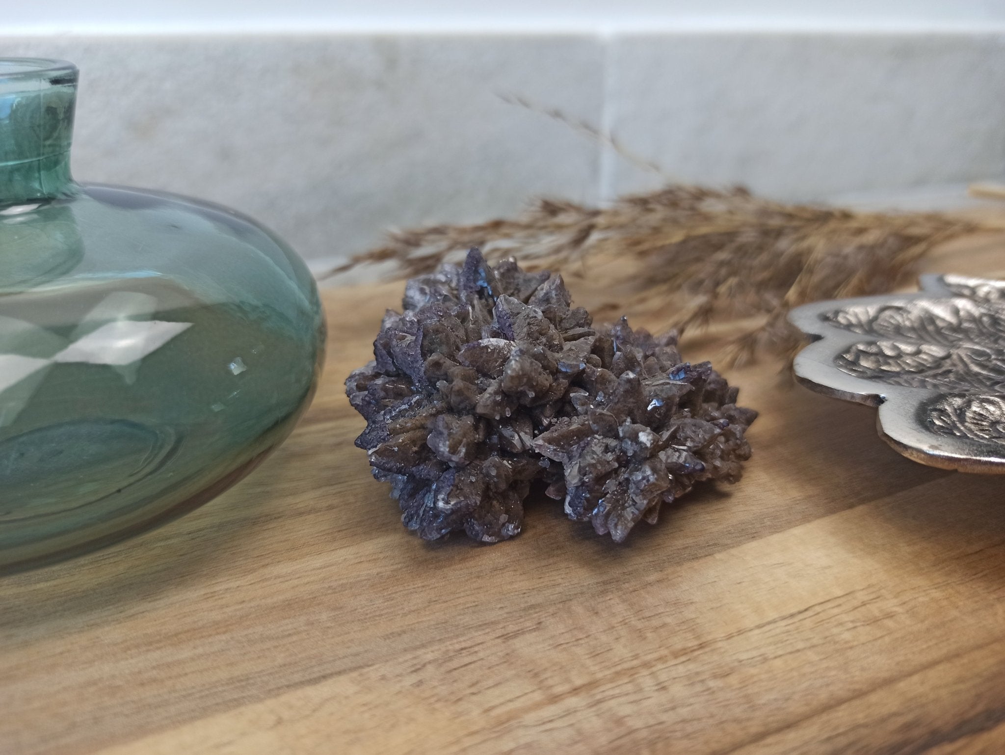 Stellar beam calciet | ruw – curated crystal by Marga Jacobs | rust, symboliek en intuïtieve zelfzorg