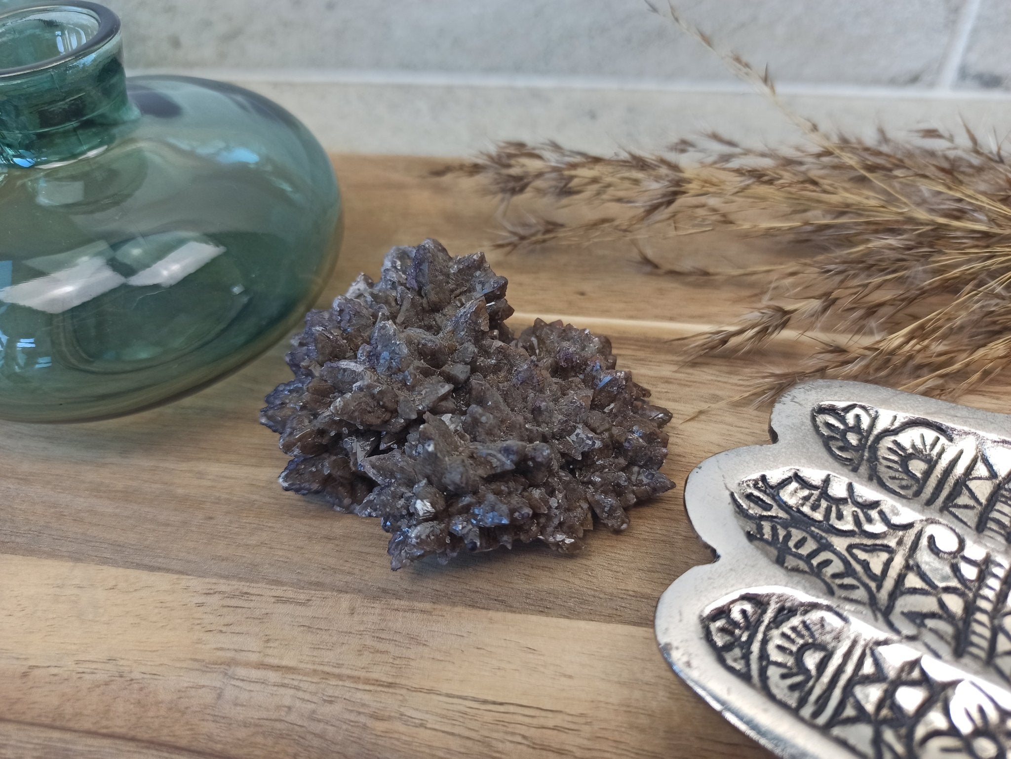 Stellar beam calciet | ruw – curated crystal by Marga Jacobs | rust, symboliek en intuïtieve zelfzorg