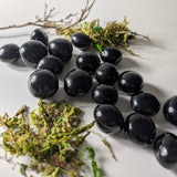 Zwarte obsidiaan trommelsteen – bijzondere edelsteen, zorgvuldig gekozen door Marga Jacobs