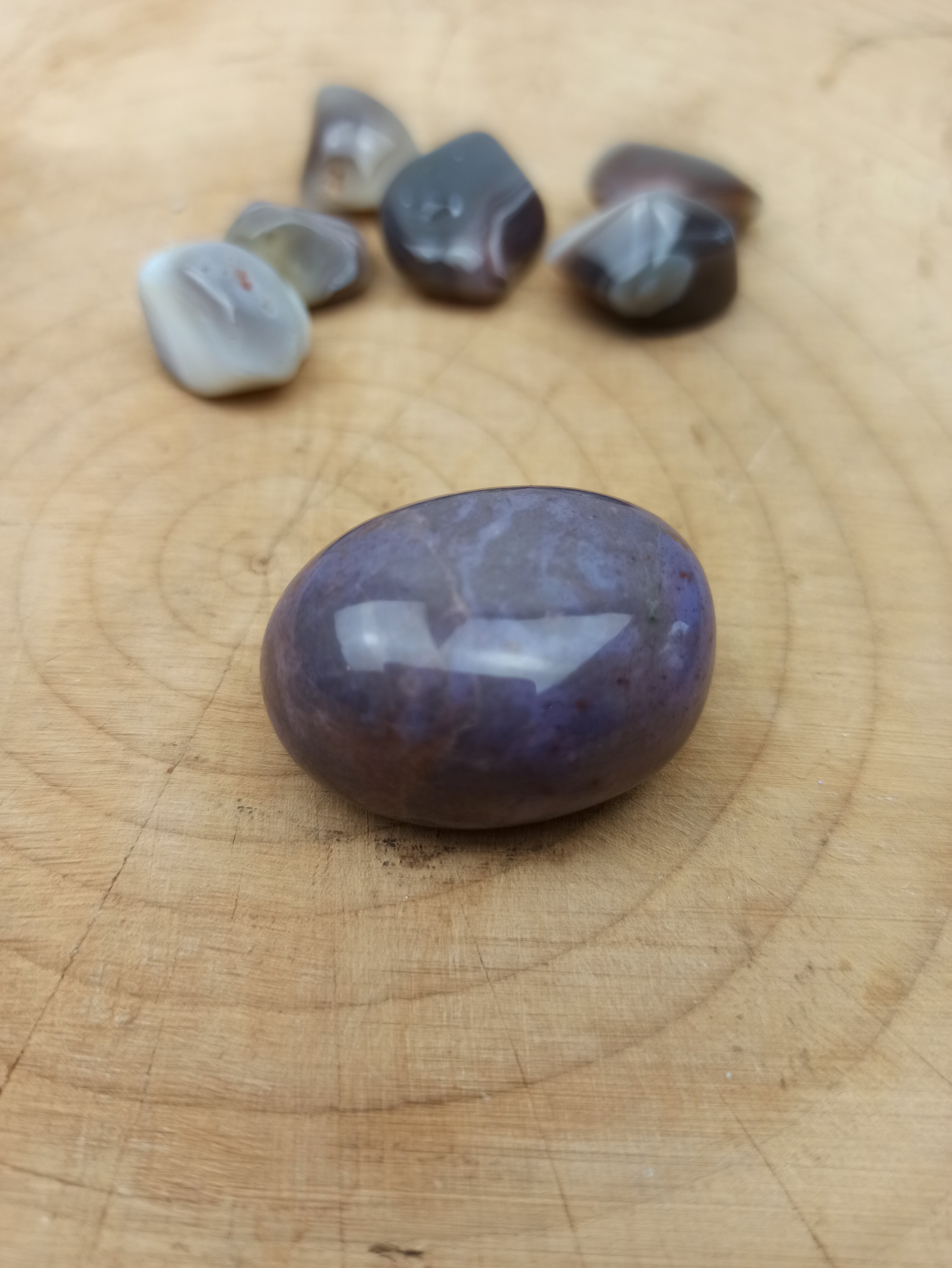 Lavendel Jade trommelstenen | Marga Jacobs