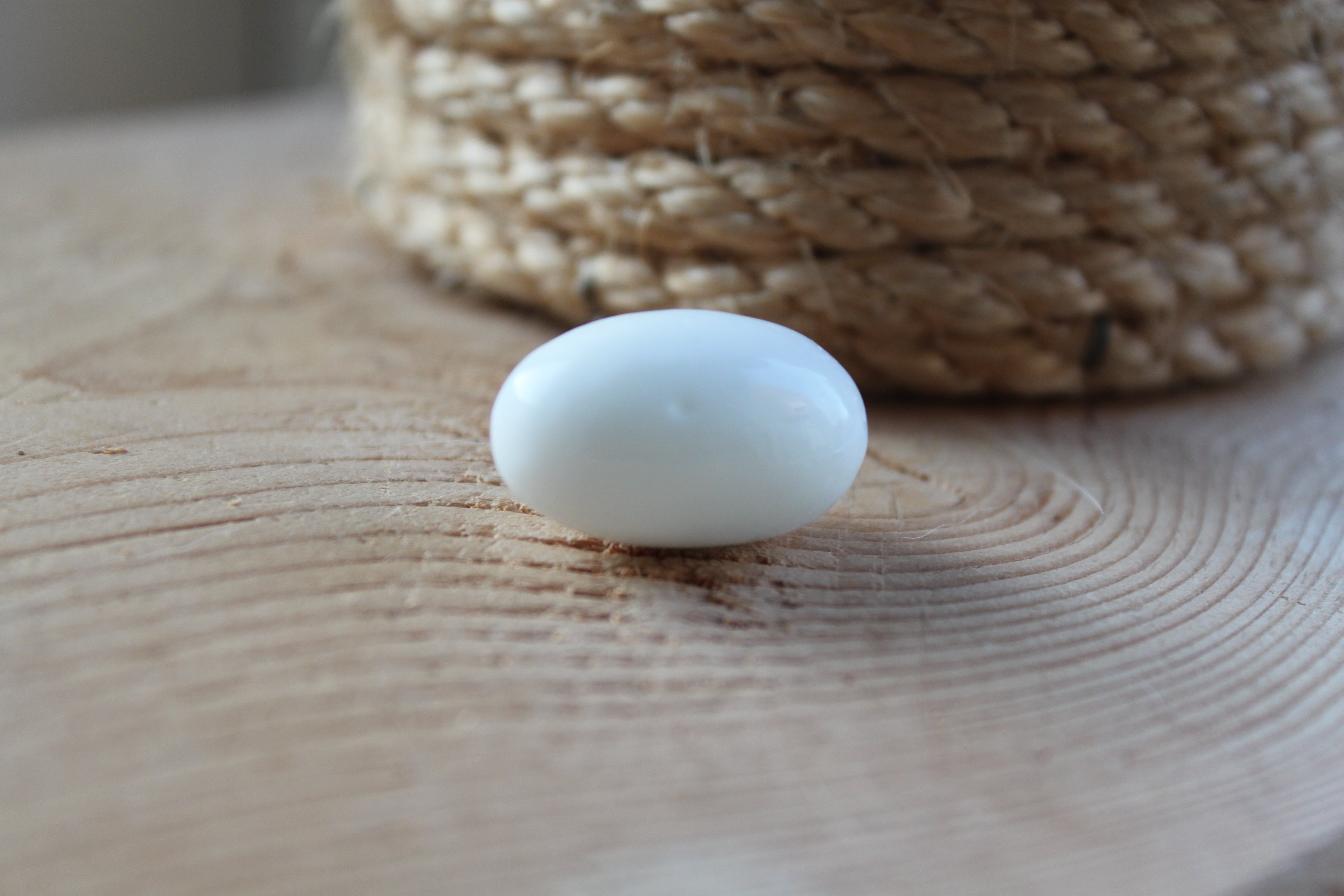 Witte Jade trommelstenen | Marga Jacobs
