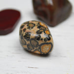 Leopardskin Jaspis trommelstenen | Marga Jacobs