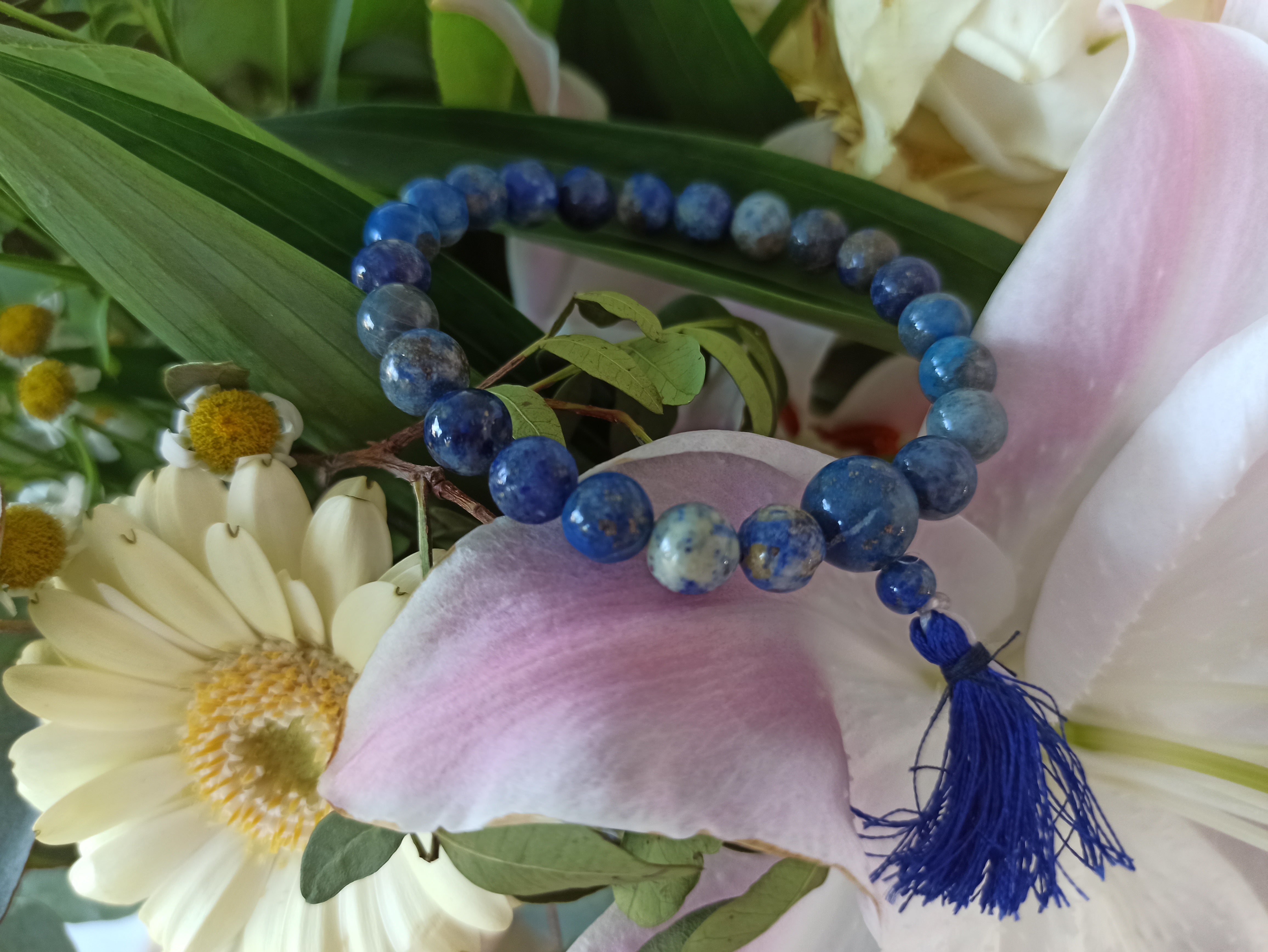 Lapis Lazuli edelsteen armband met flosje | Marga Jacobs