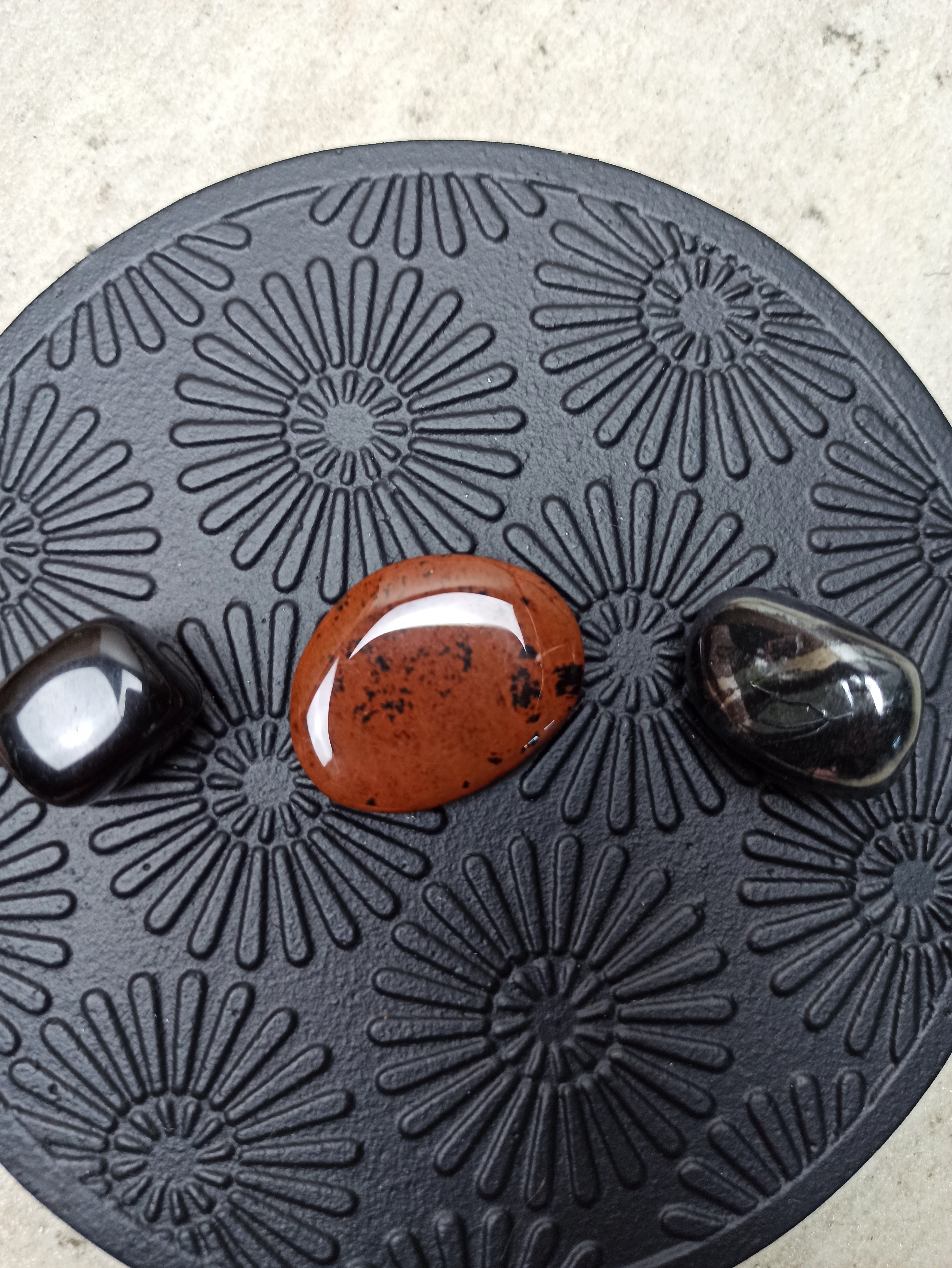 Mahonie Obsidiaan trommelstenen | Marga Jacobs