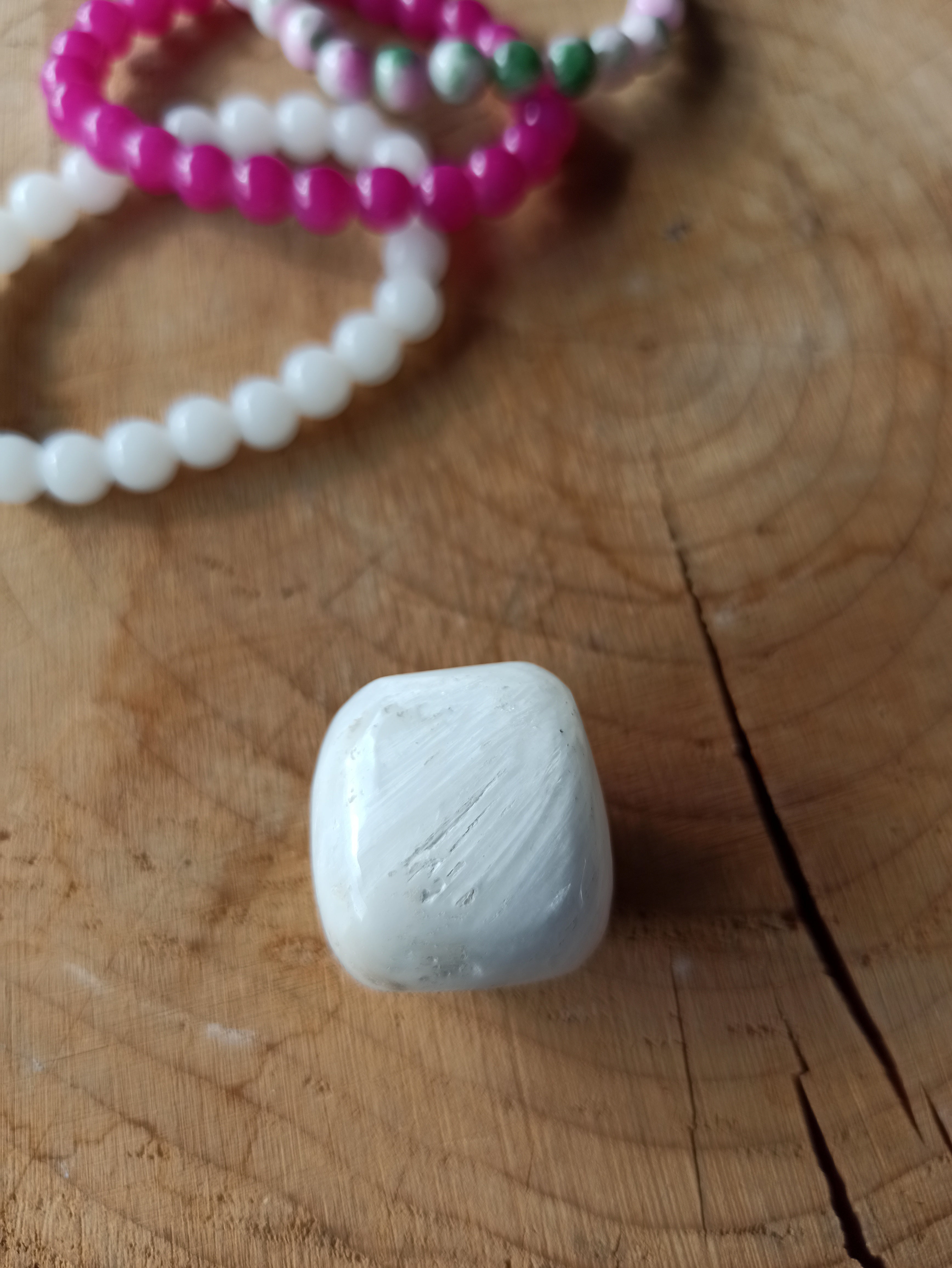 Scolesiet trommelstenen | Marga Jacobs