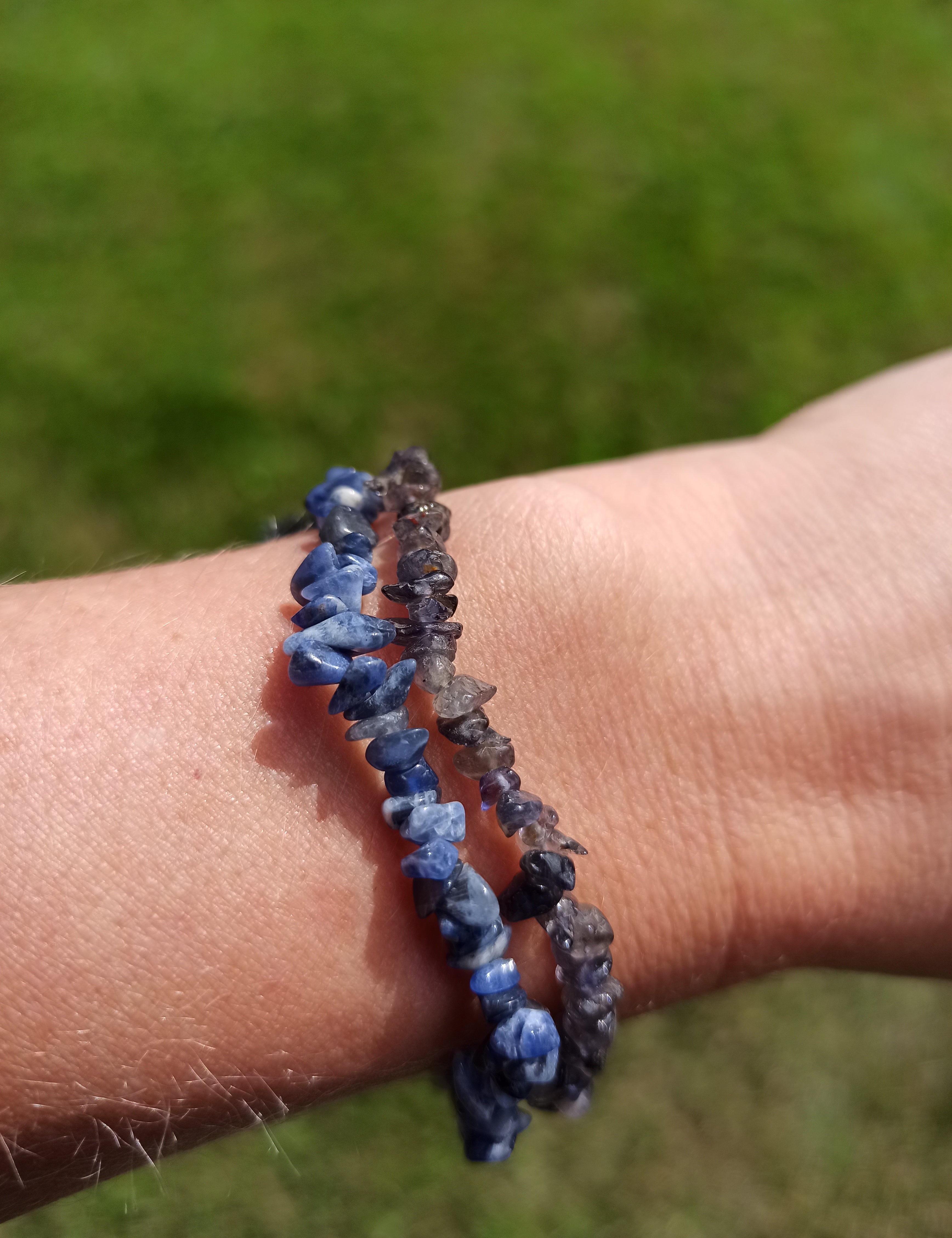 Sodaliet edelsteen armband split met flosje | Marga Jacobs