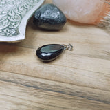 Valkenoog edelsteen hanger druppel | Marga Jacobs