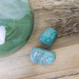 Ajoïet trommelstenen – curated crystal by Marga Jacobs | rust, symboliek en intuïtieve zelfzorg