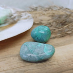 Ajoïet trommelstenen – curated crystal by Marga Jacobs | rust, symboliek en intuïtieve zelfzorg