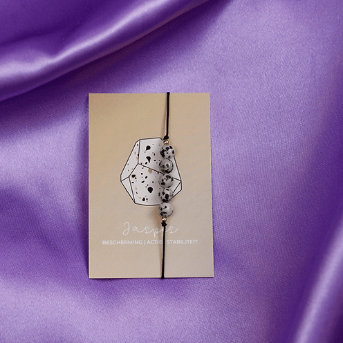 Armbanden basic ~ Uchu Reminders – curated crystal by Marga Jacobs | rust, symboliek en intuïtieve zelfzorg