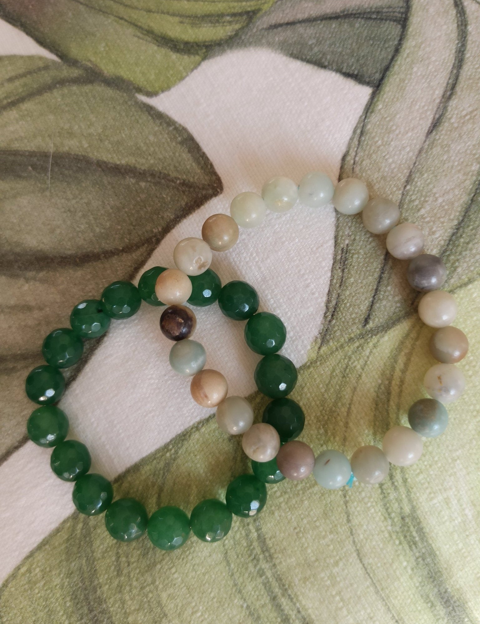 Aventurijn (facet) edelsteen armband | 10 mm – curated crystal by Marga Jacobs | rust, symboliek en intuïtieve zelfzorg