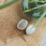 Azeztuliet trommelstenen – curated crystal by Marga Jacobs | rust, symboliek en intuïtieve zelfzorg