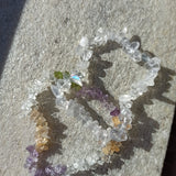 Bergkristal edelsteen armband split – curated crystal by Marga Jacobs | rust, symboliek en intuïtieve zelfzorg