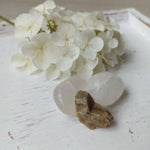 Berylloniet | ruw – curated crystal by Marga Jacobs | rust, symboliek en intuïtieve zelfzorg