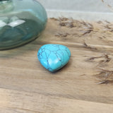 Blauwe Howliet hart | 3 cm – curated crystal by Marga Jacobs | rust, symboliek en intuïtieve zelfzorg