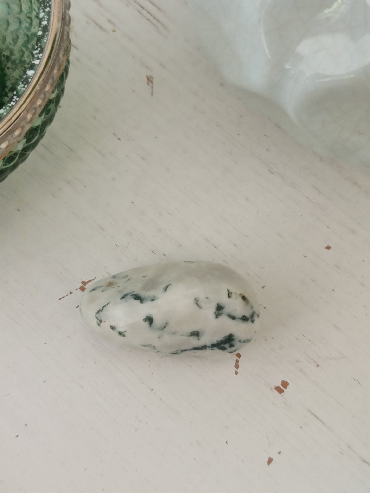 Boomagaat trommelstenen – curated crystal by Marga Jacobs | rust, symboliek en intuïtieve zelfzorg