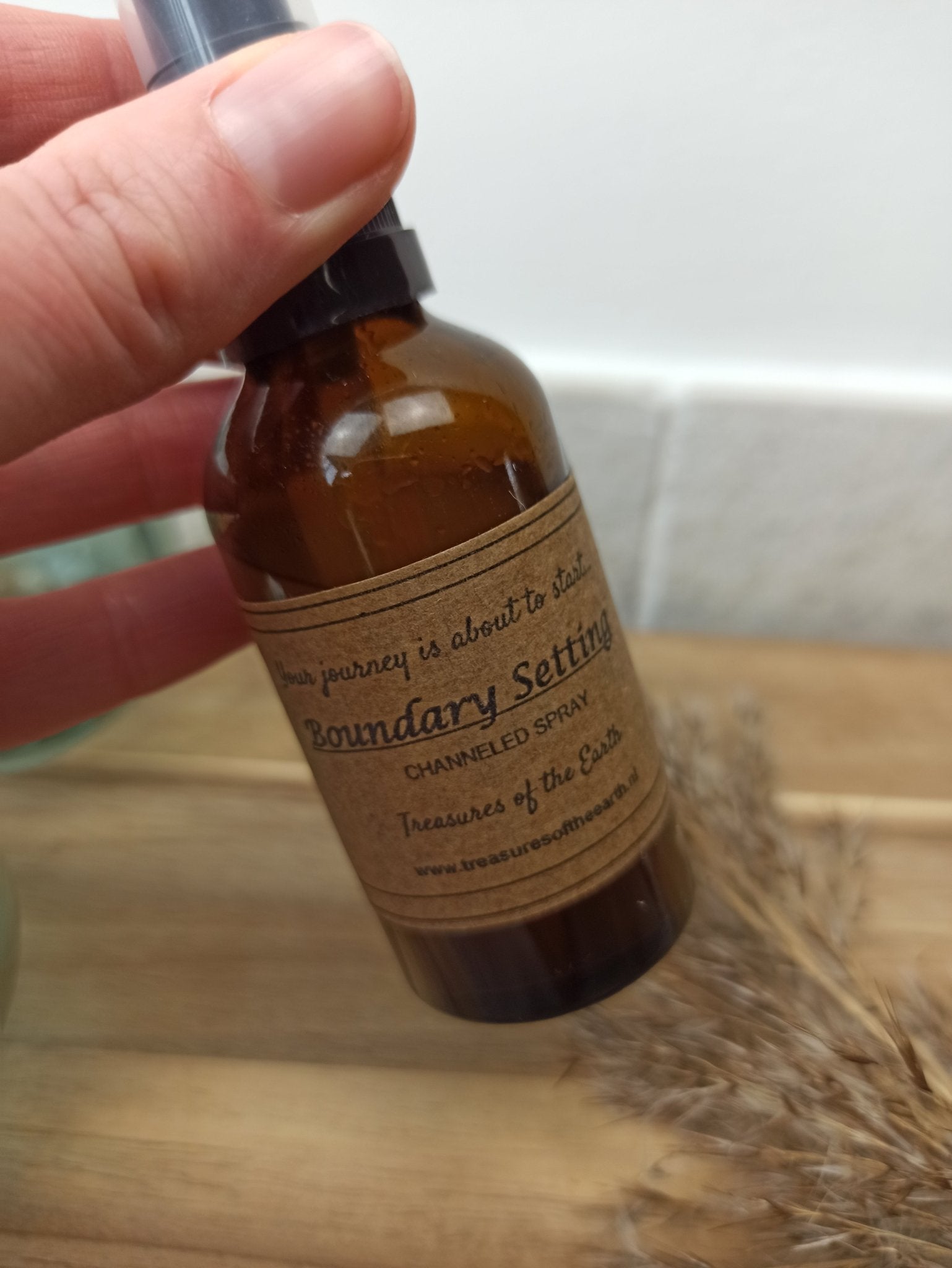 Boundary Setting Spray – curated crystal by Marga Jacobs | rust, symboliek en intuïtieve zelfzorg