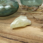 Brazilianiet trommelstenen – curated crystal by Marga Jacobs | rust, symboliek en intuïtieve zelfzorg