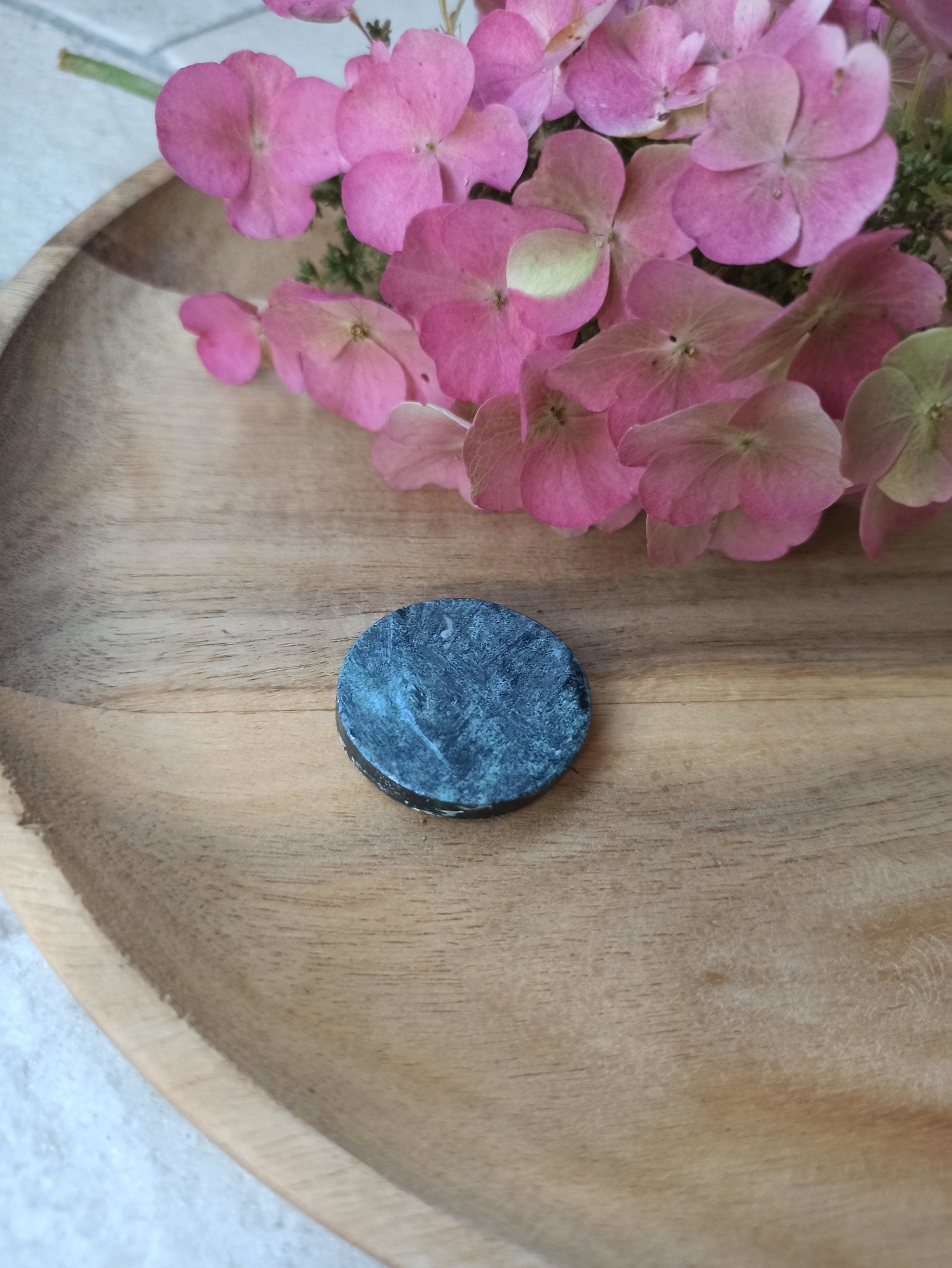 Buddstone trommelstenen – curated crystal by Marga Jacobs | rust, symboliek en intuïtieve zelfzorg