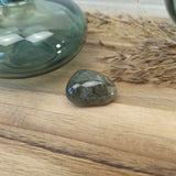 Chloriet trommelstenen – curated crystal by Marga Jacobs | rust, symboliek en intuïtieve zelfzorg