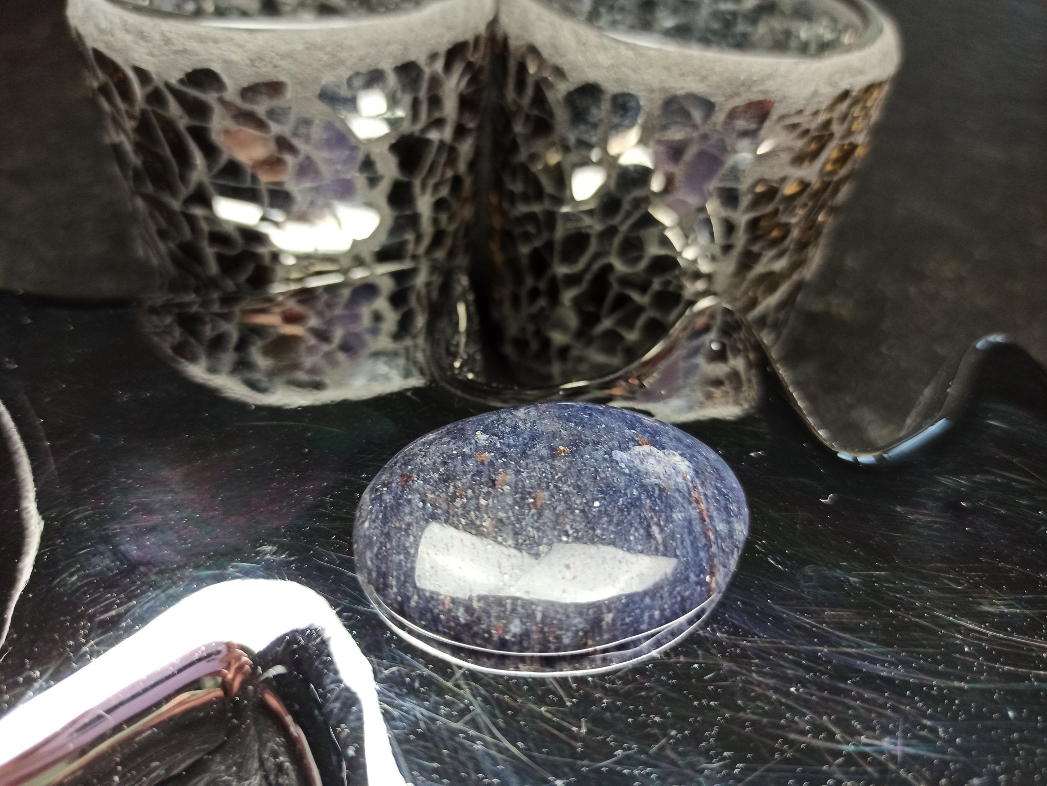 Dianiet trommelstenen – curated crystal by Marga Jacobs | rust, symboliek en intuïtieve zelfzorg