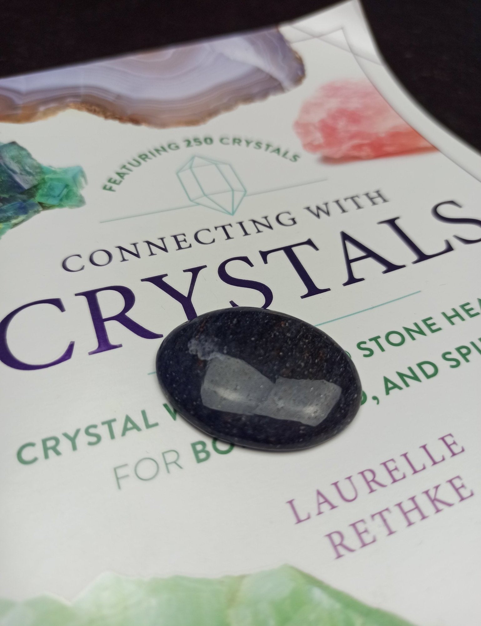 Dianiet trommelstenen – curated crystal by Marga Jacobs | rust, symboliek en intuïtieve zelfzorg