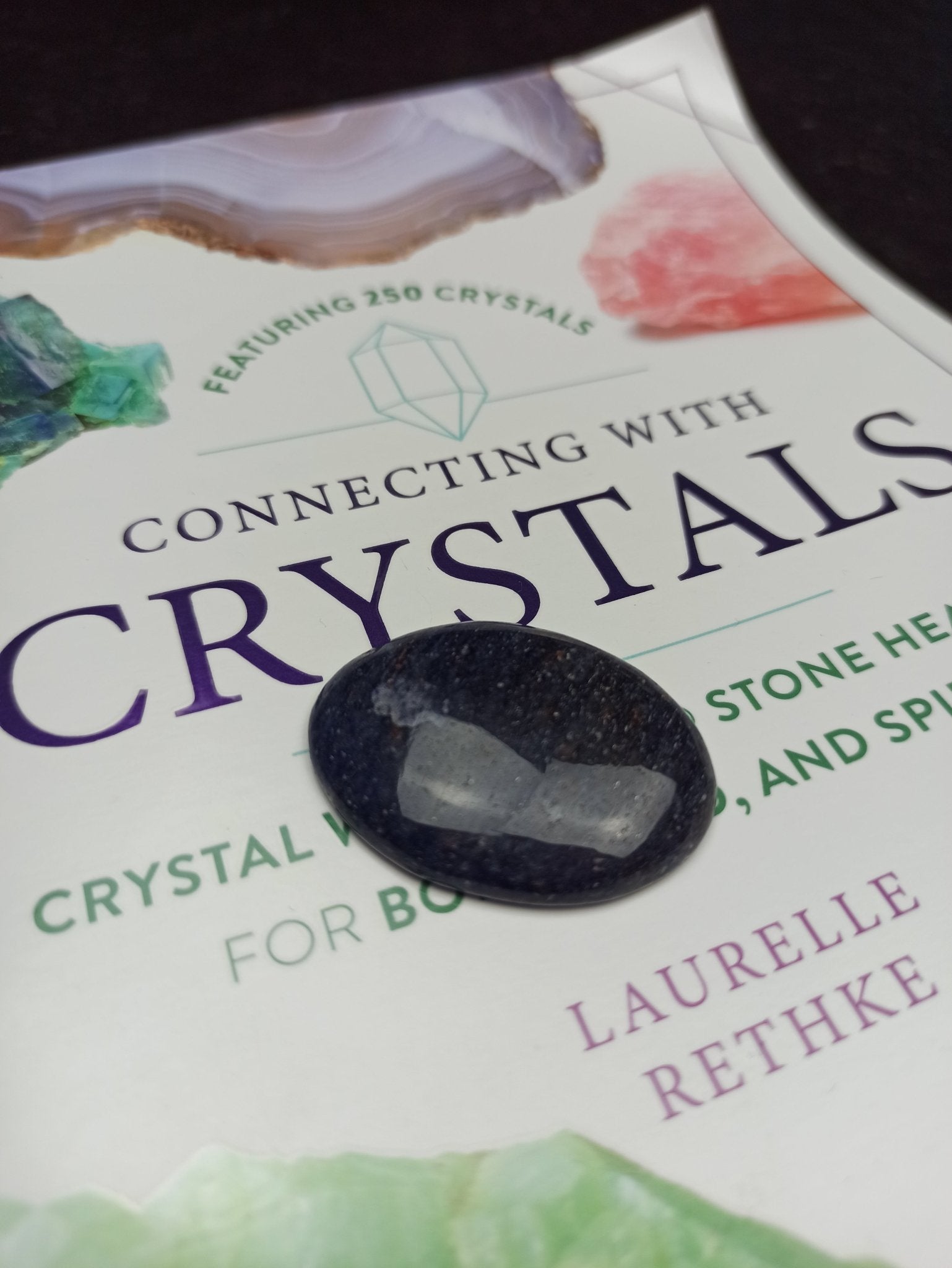 Dianiet trommelstenen – curated crystal by Marga Jacobs | rust, symboliek en intuïtieve zelfzorg