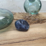 Dumortieriet trommelstenen – curated crystal by Marga Jacobs | rust, symboliek en intuïtieve zelfzorg