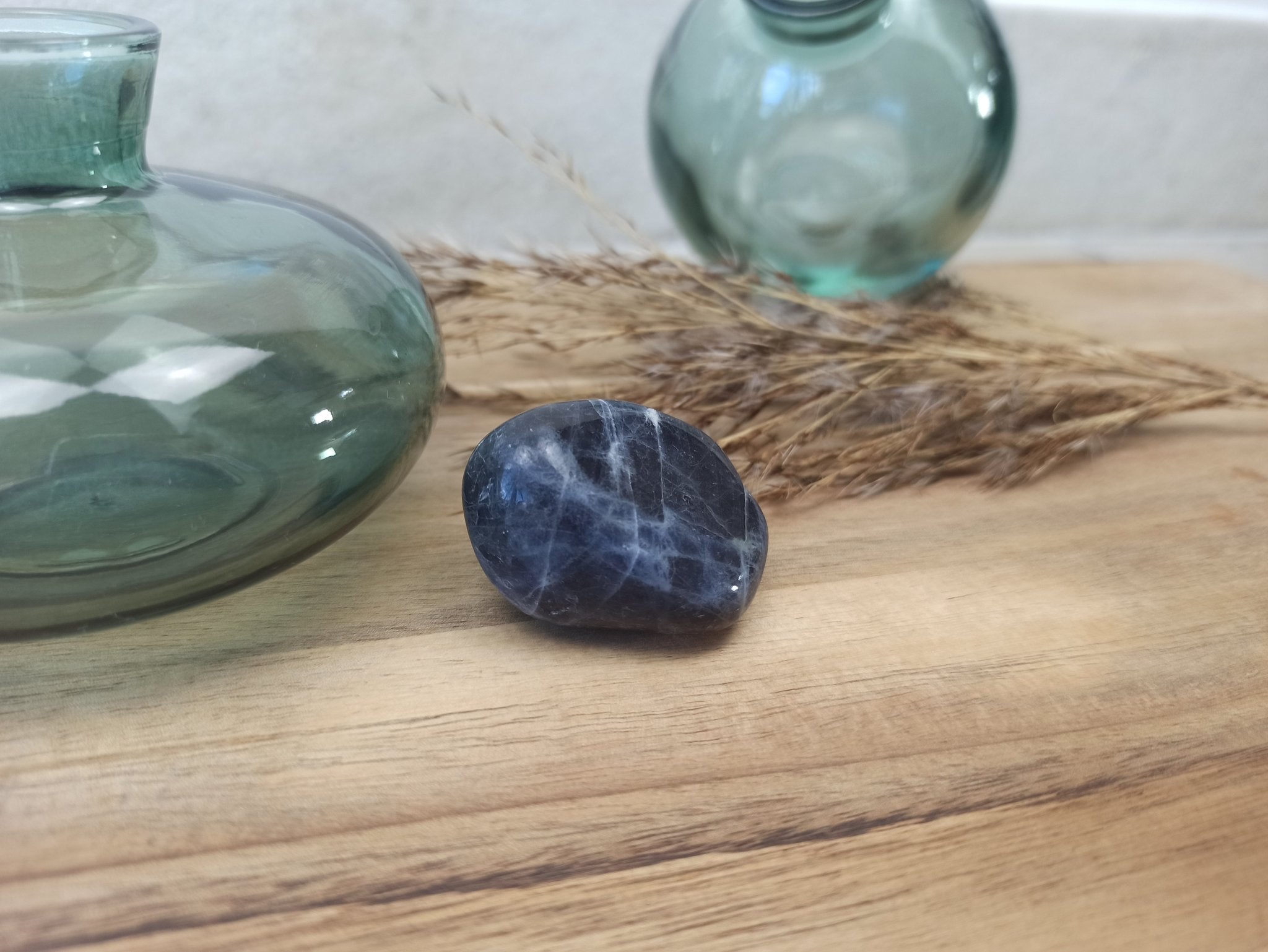 Dumortieriet trommelstenen – curated crystal by Marga Jacobs | rust, symboliek en intuïtieve zelfzorg