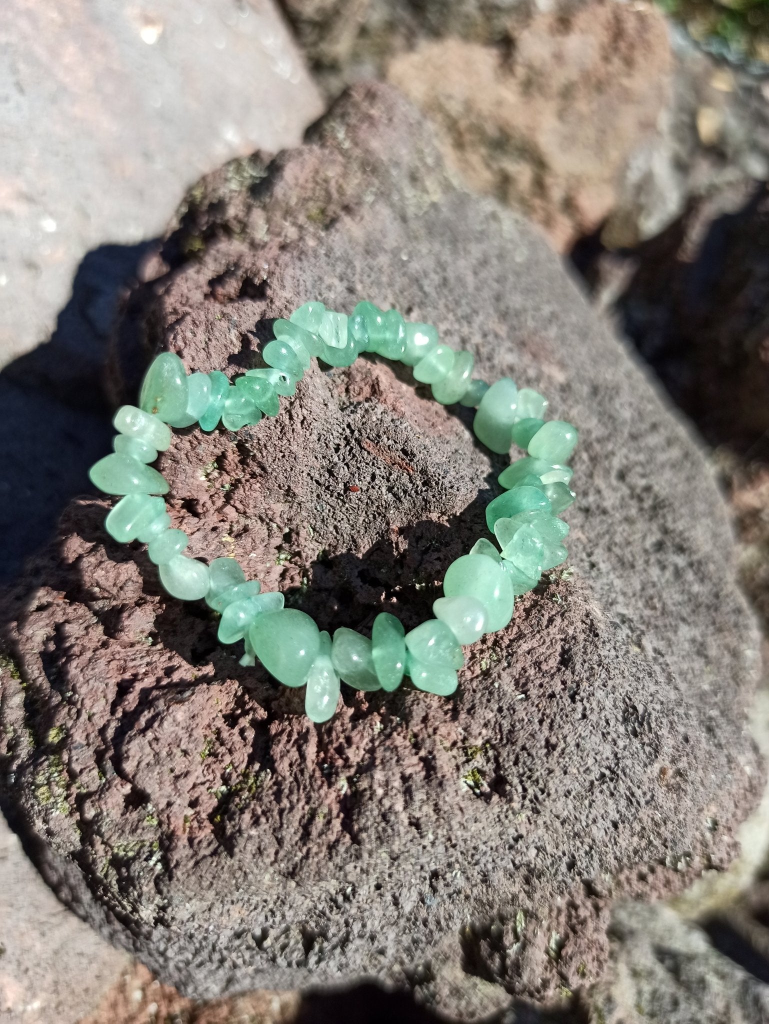 Edelsteen armband kind | Aventurijn – curated crystal by Marga Jacobs | rust, symboliek en intuïtieve zelfzorg