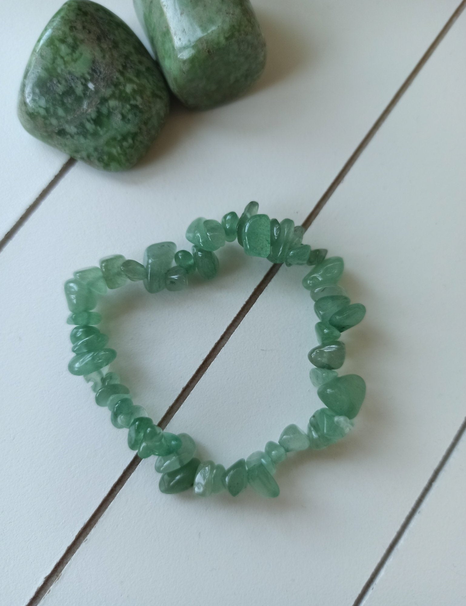 Edelsteen armband kind | Aventurijn – curated crystal by Marga Jacobs | rust, symboliek en intuïtieve zelfzorg